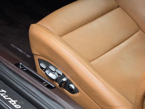 Certified 2017 Porsche 911 Turbo image 18