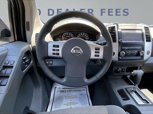 Used 2019 Nissan Frontier SV AWD/4WD image 9