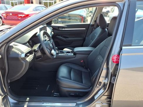 Certified 2024 Nissan Altima 2.5 SL FWD image 4