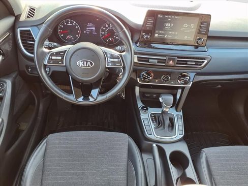 Used 2021 Kia Seltos S image 9