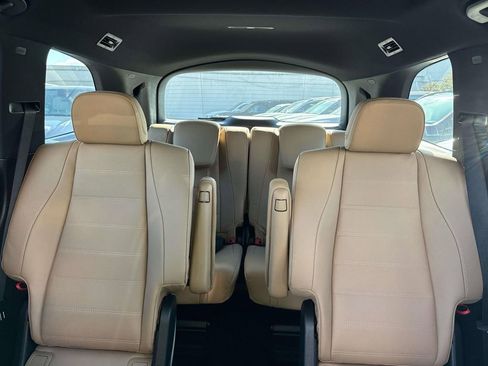 New 2026 Mercedes-Benz GLS 580 4MATIC image 7