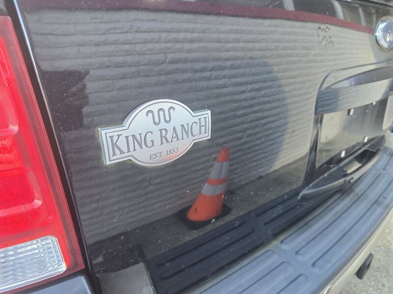 Used 2006 Ford Expedition King Ranch AWD/4WD image 31