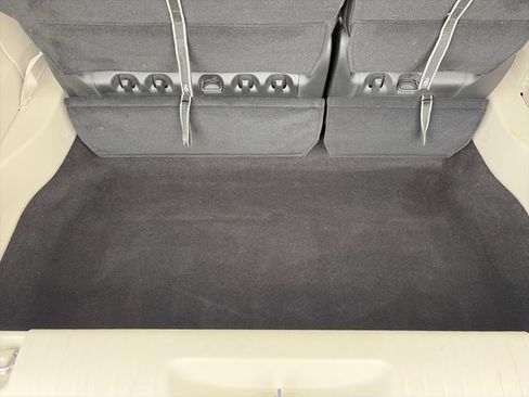Used 2023 Chrysler Voyager LX FWD image 42