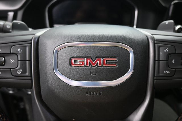 Used 2024 GMC Sierra 1500 AT4 w/ AT4 Preferred Package AWD/4WD image 22