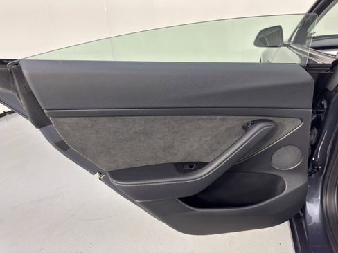Used 2022 Tesla Model 3 image 43