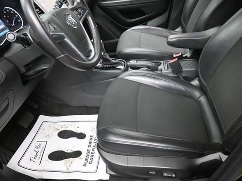 Used 2021 Buick Encore Preferred w/ Safety Package II AWD/4WD image 11