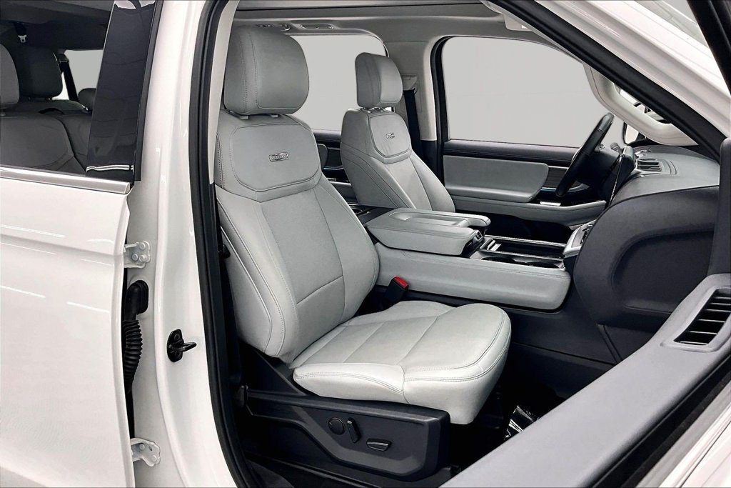Certified 2025 Ford Expedition Max Platinum AWD/4WD image 7