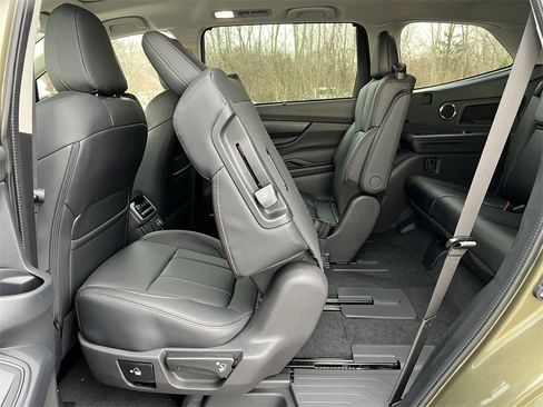 New 2026 Subaru Ascent Limited Bronze image 6