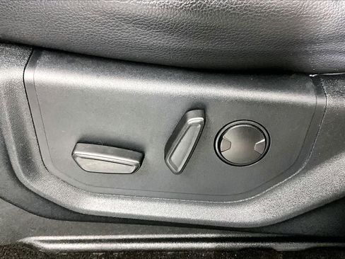 Used 2021 Ford Expedition Max XLT image 35