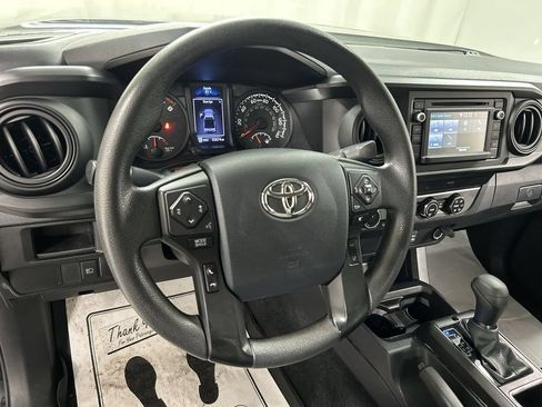 Used 2019 Toyota Tacoma SR w/ SR Convenience Package AWD/4WD image 4