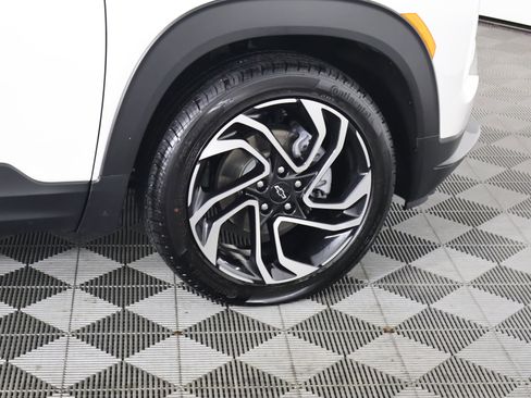 Used 2025 Chevrolet TrailBlazer RS w/ Convenience Package image 53
