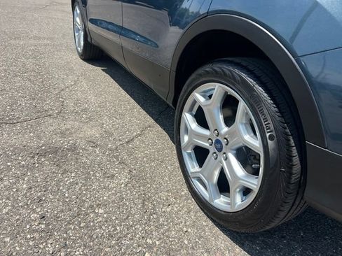 Certified 2019 Ford Escape Titanium AWD/4WD image 28