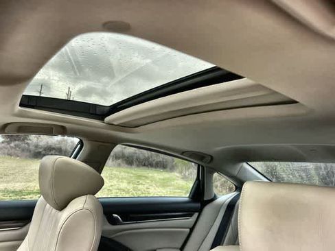 Certified 2020 Honda Accord EX-L image 32
