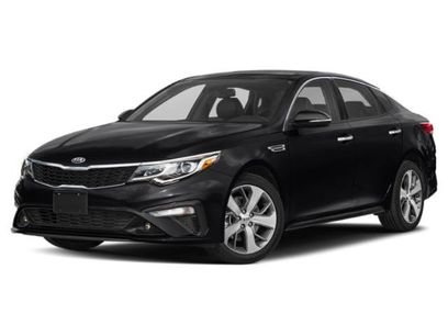 Used 2019 Kia Optima S w/ S Panoramic Sunroof Package