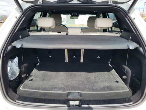 Used 2025 Mercedes-Benz GLA 250 4MATIC image 31