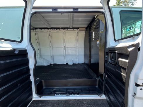 Certified 2021 GMC Savana 2500 image 16