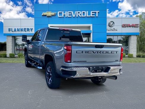 Used 2025 Chevrolet Silverado 3500 LTZ w/ LTZ Plus Package AWD/4WD image 3