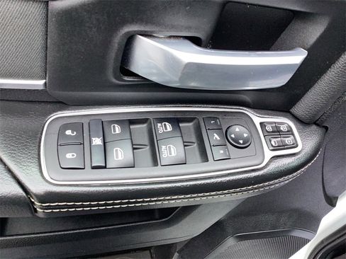 Used 2024 RAM 2500 Big Horn image 12