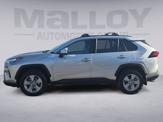 Used 2022 Toyota RAV4 XLE video 2