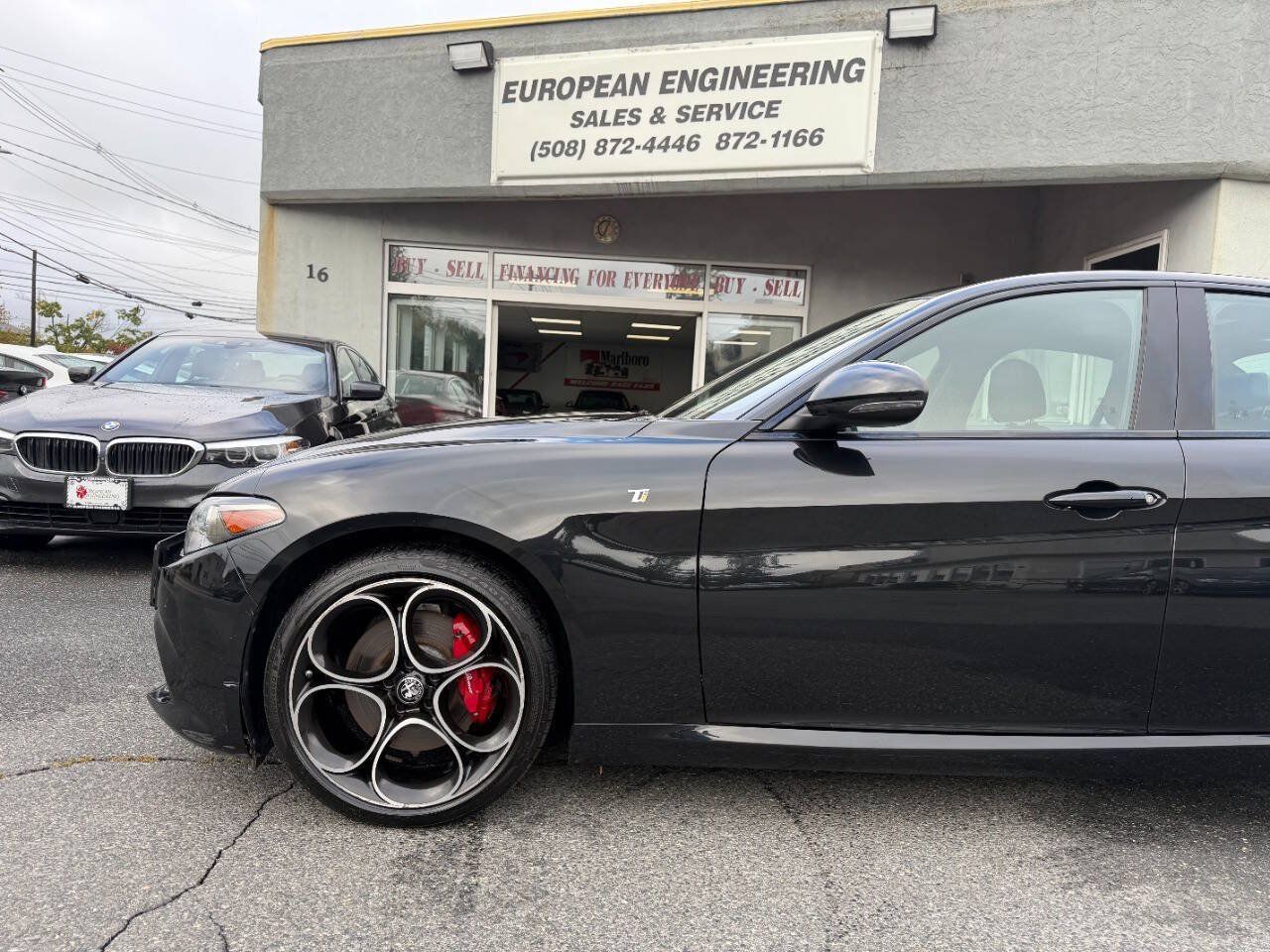 Used 2022 Alfa Romeo Giulia Ti AWD/4WD image 9