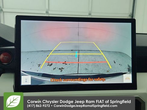 Used 2024 Toyota Tacoma TRD Off-Road image 25