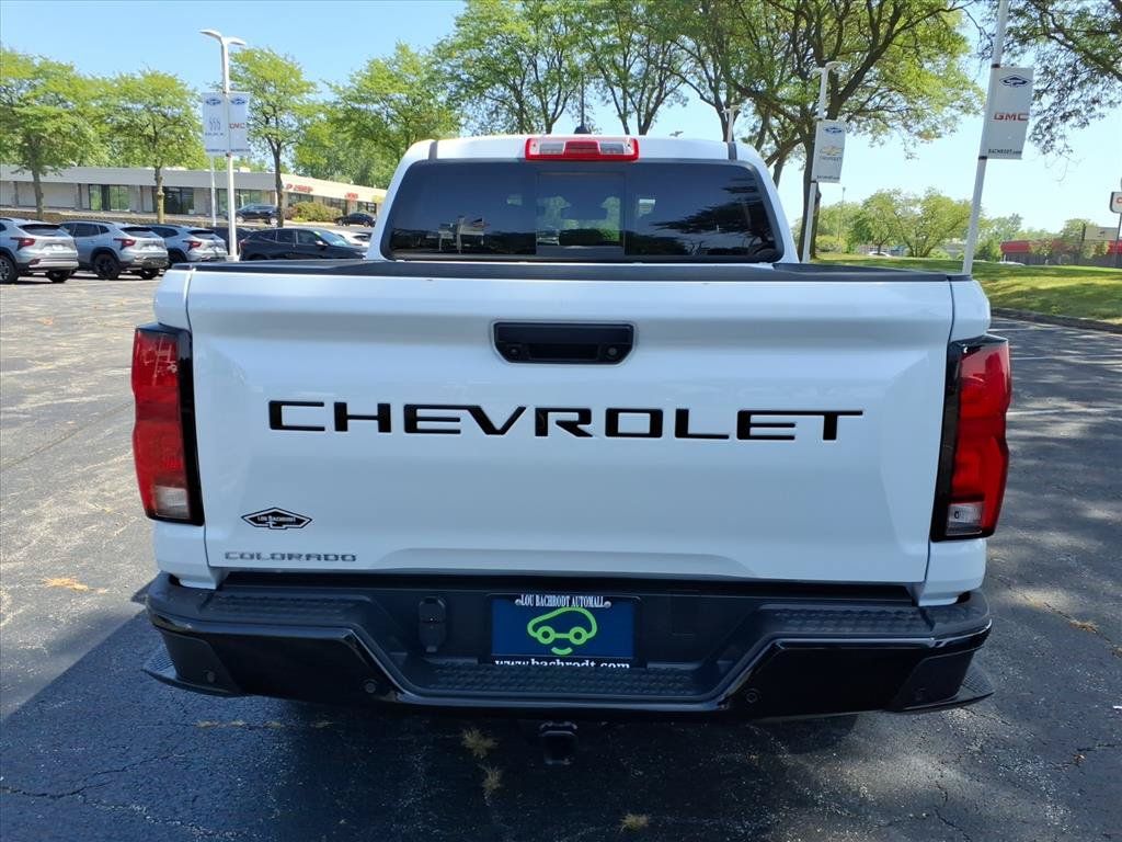 Used 2024 Chevrolet Colorado Z71 w/ Z71 Convenience Package 2 AWD/4WD image 6