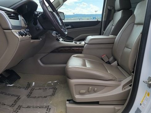 Used 2017 GMC Yukon SLT w/ Open Road Package image 18