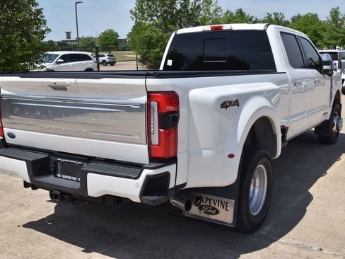 Used 2024 Ford F350 Platinum AWD/4WD image 7