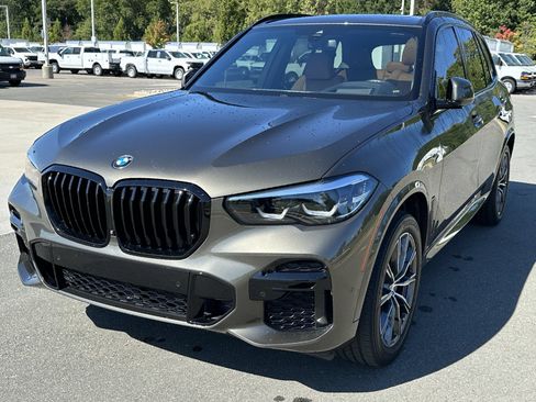 Used 2023 BMW X5 sDrive40i w/ M Sport Package RWD image 5