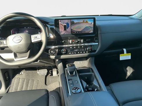 New 2026 Nissan Pathfinder SL image 12