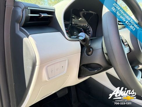 Used 2024 Hyundai Tucson SEL FWD image 14