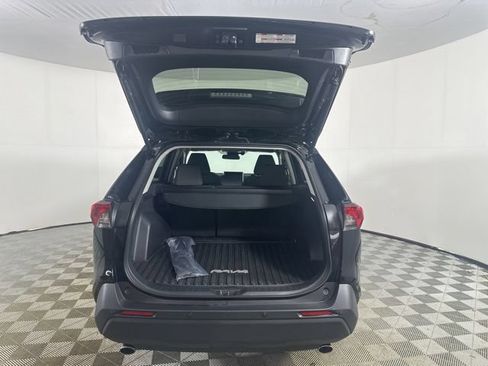 Used 2025 Toyota RAV4 XLE w/ Convenience Package AWD/4WD image 9