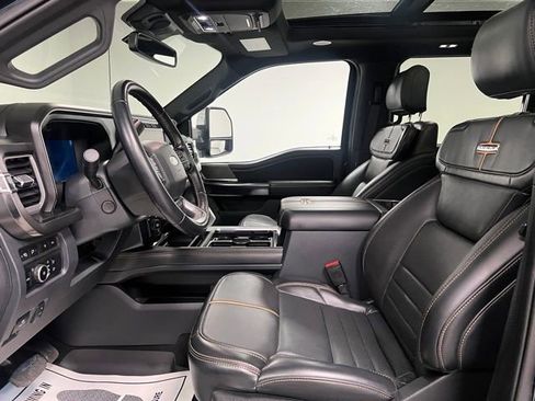 Used 2024 Ford F350 Platinum image 21