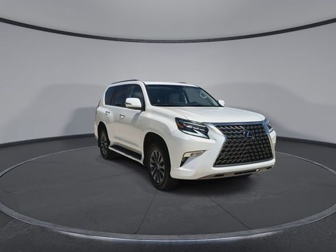 Used 2023 Lexus GX 460 Premium w/ Premium Package image 3