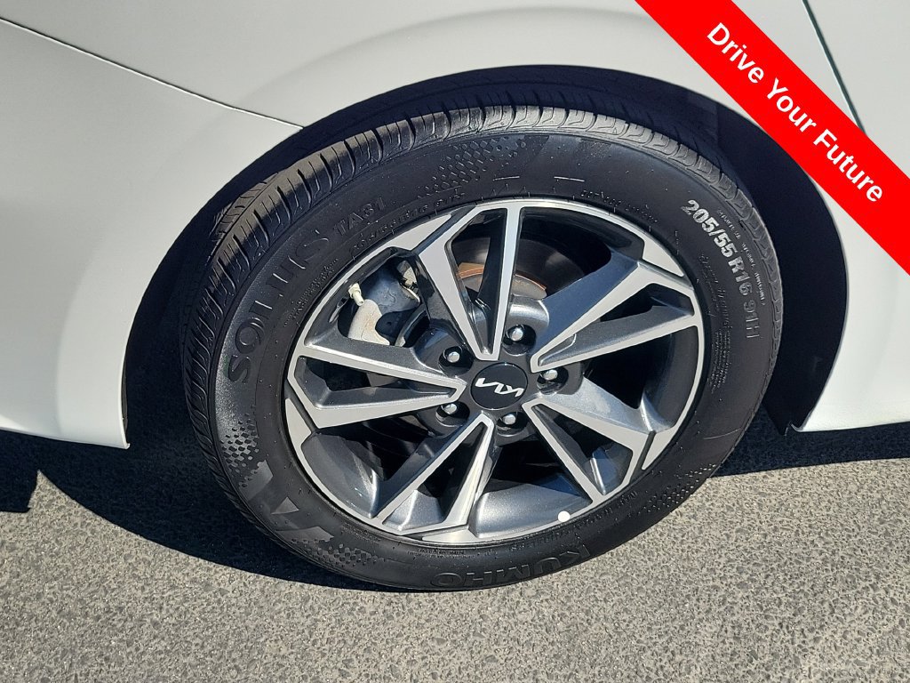Used 2024 Kia Forte LXS FWD image 25