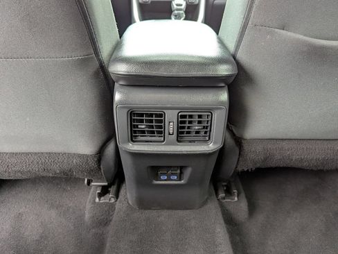 Used 2022 Toyota RAV4 XLE w/ Convenience Package AWD/4WD image 37