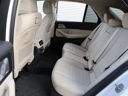 Used 2020 Mercedes-Benz GLE 350 4MATIC image 19