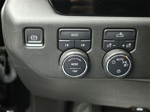 Used 2023 Chevrolet Silverado 1500 LT image 11