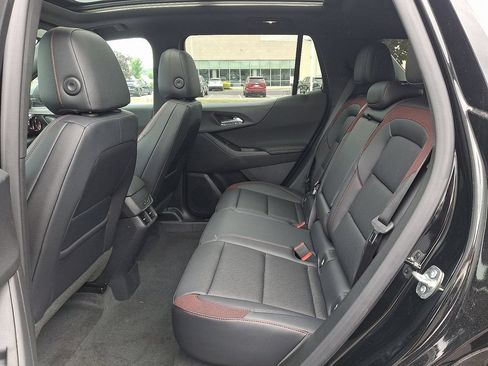 New 2026 Chevrolet Equinox RS w/ Convenience Package III FWD image 5