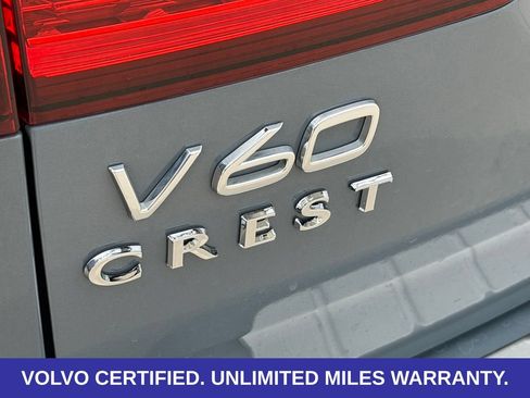 Certified 2024 Volvo V60 B5 Cross Country Plus w/ Protection Package Premier AWD/4WD image 11