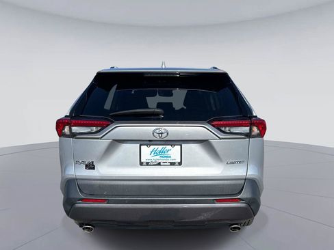 Used 2020 Toyota RAV4 Limited FWD image 5