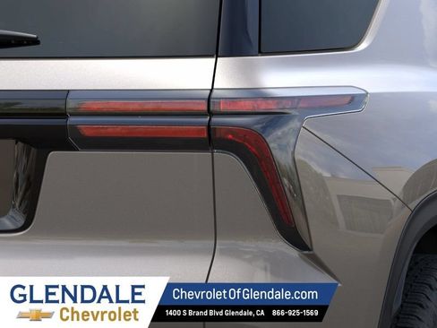 New 2026 Chevrolet Traverse Z71 w/ Enhanced Driving Package AWD/4WD image 11