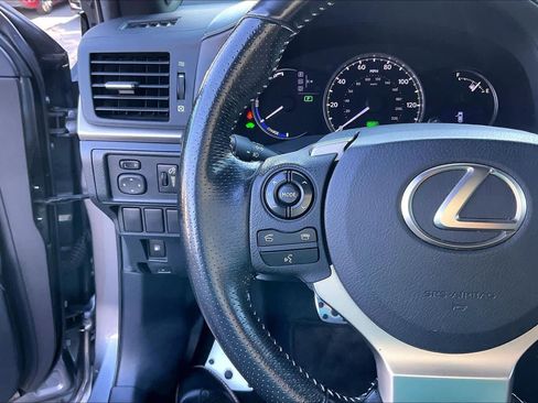 Used 2017 Lexus CT 200h image 20