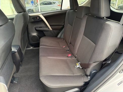 Used 2013 Toyota RAV4 XLE image 31
