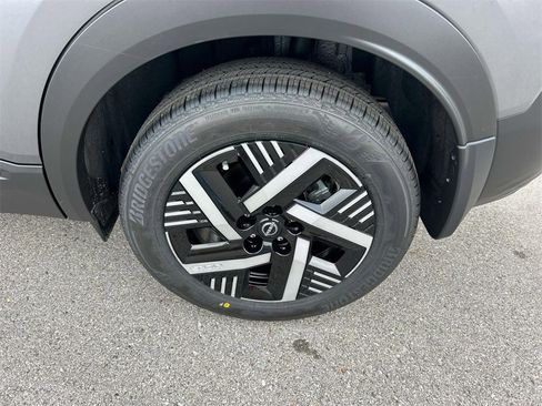 New 2026 Nissan Kicks SV image 11