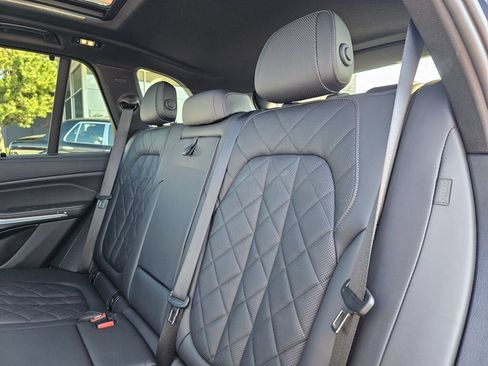 Used 2023 BMW X5 xDrive45e w/ Executive Package AWD/4WD image 19