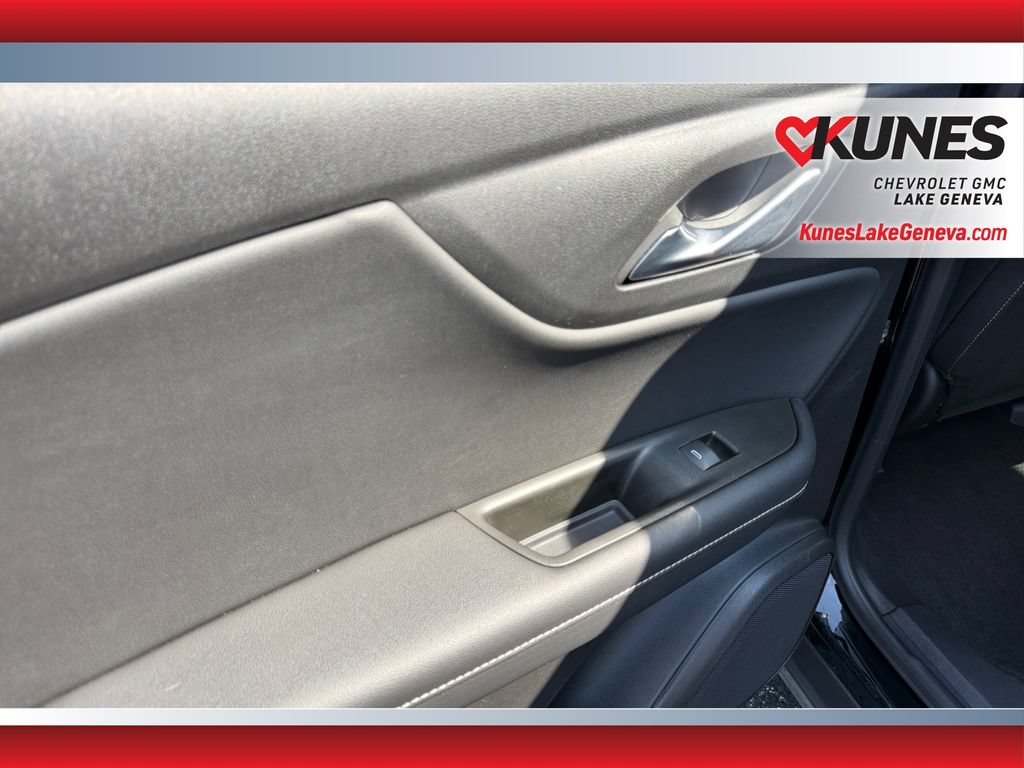 Used 2025 Chevrolet Blazer LT AWD/4WD image 33