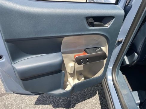 Used 2025 Ford Maverick Lariat w/ 4K Tow Package AWD/4WD image 19