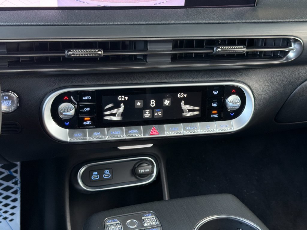 New 2027 Genesis GV60 AWD image 21