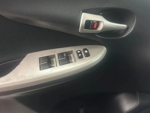 Used 2013 Toyota Corolla S w/ Premium Pkg FWD image 15